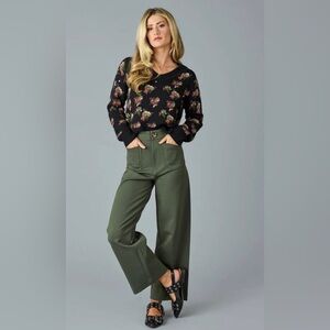 NWT Downeast French Girl Crop Pants